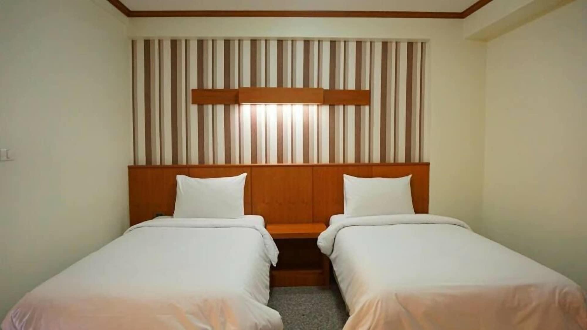 The Route Sriracha Hotel And Residence Ban Laem Chabang Zewnętrze zdjęcie