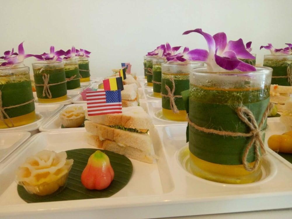 The Route Sriracha Hotel And Residence Ban Laem Chabang Zewnętrze zdjęcie